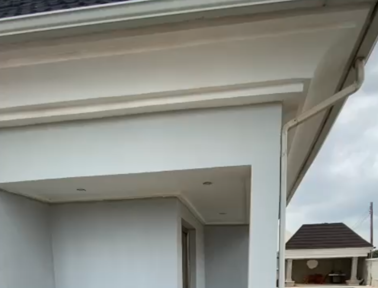 [Video] Dampness putty used before raining season inspection made during raining season